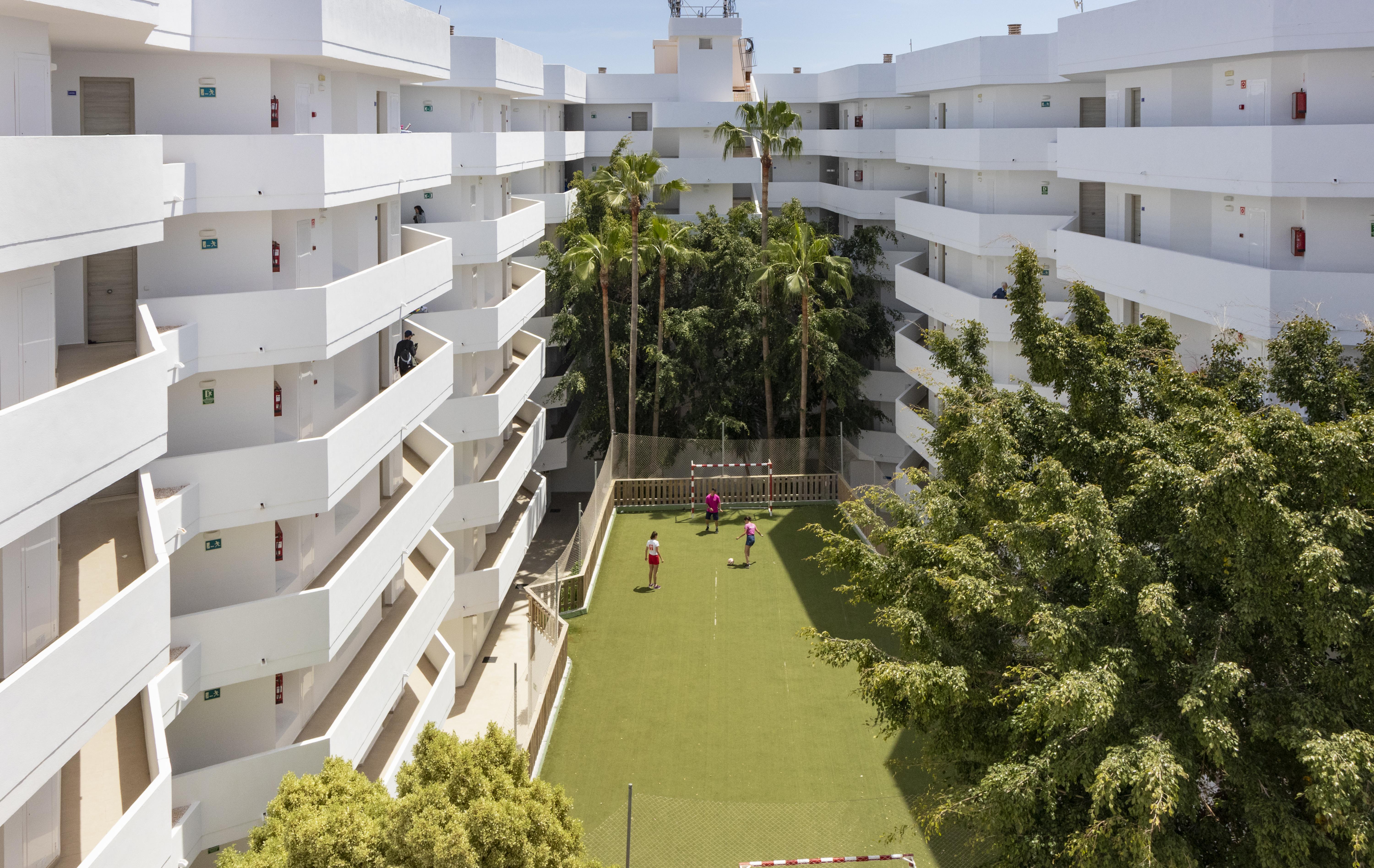 Hotel Palia Sa Coma Playa Exterior photo